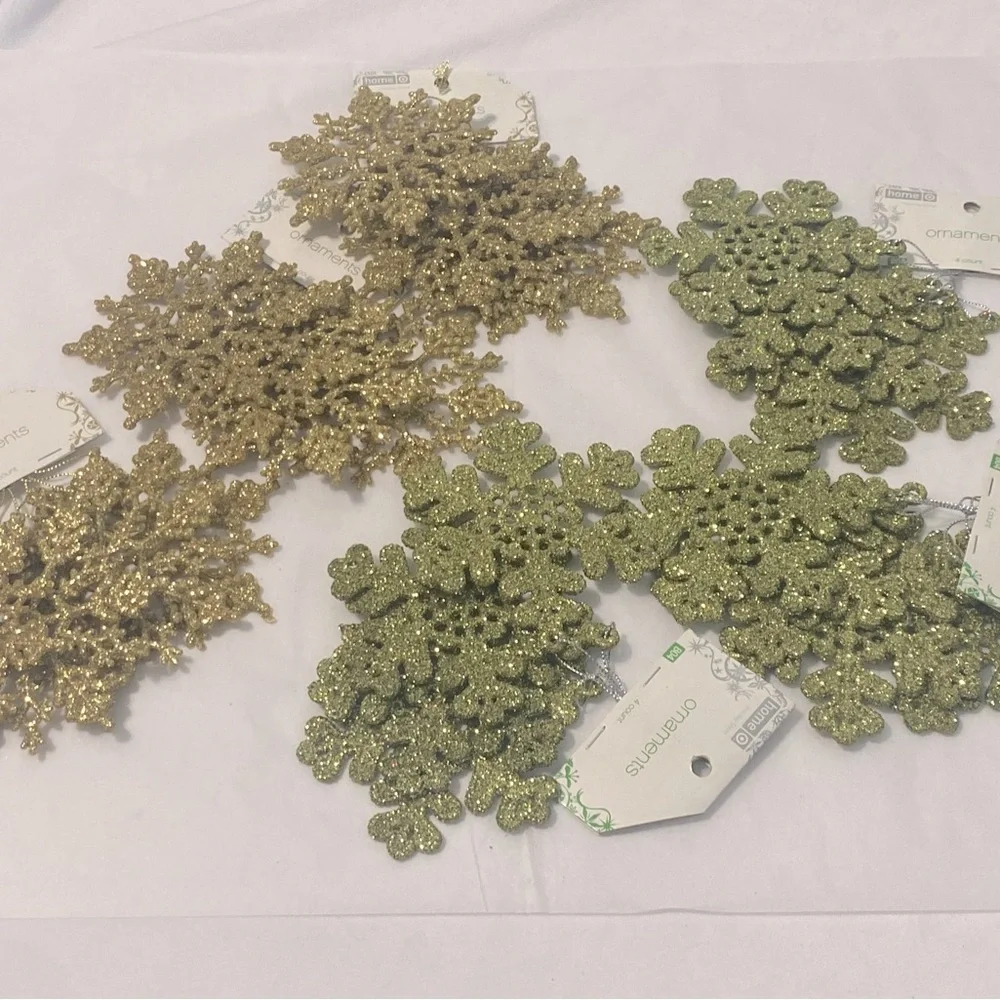 24 Glitter Snowflake Ornaments Set